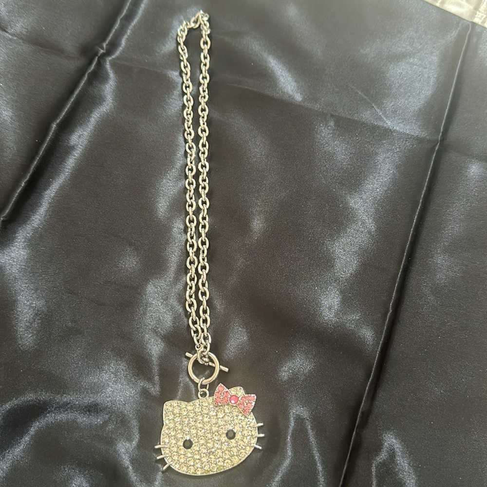 Vintage Hello Kitty Necklace - Picture 5 of 6